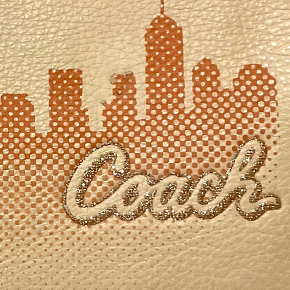 Coach 🎁 X JLo Wristlet with Gold Accents NWT🎁 Gift Ready - Picture 2 of 7